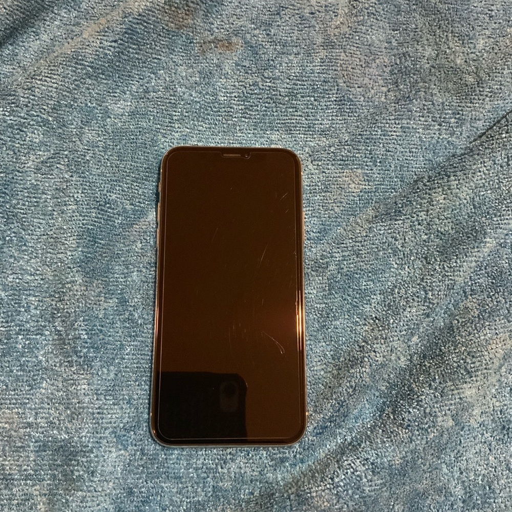 Iphone x really good condition 600 obo